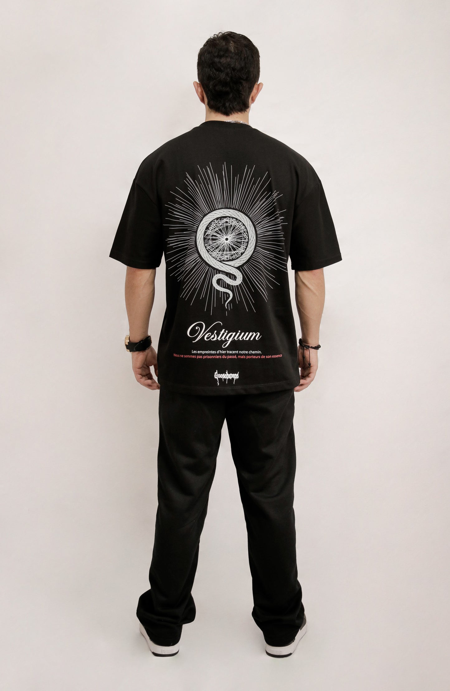 CAMISETA UROBÓROS VESTIGIUM